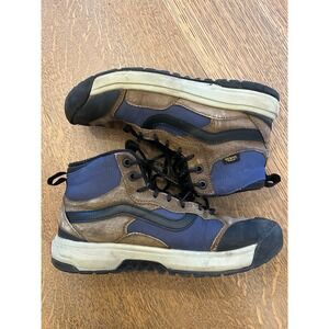 VANS Hiking Boots 7 men/8.5 women